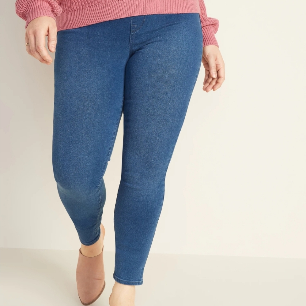 Old Navy Skinny Pull On Jeggings